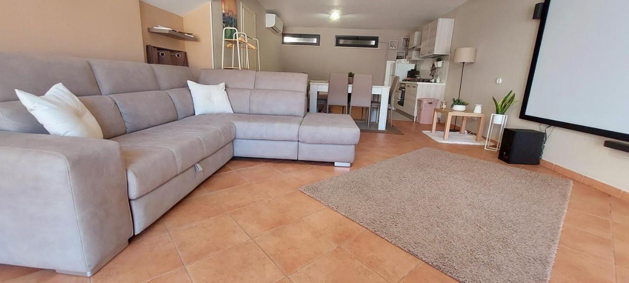 Casa Vacanza A 11 Km Dall'Aeroporto Di Palermo Carini Eksteriør bilde